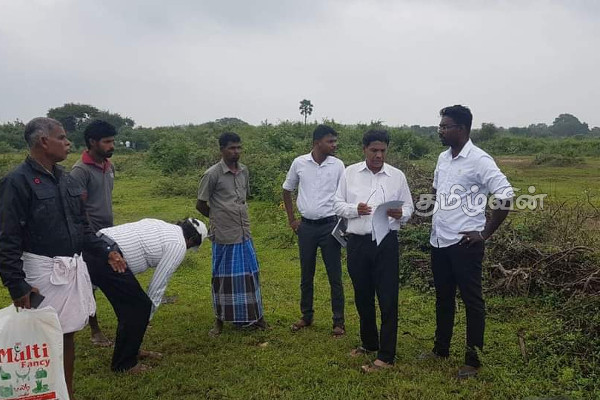 மக்களின் எதிர்ப்பினையடுத்து போடப்பட்ட எல்லைக்கற்களை அகற்றிய வன ஜீவராசிகள்:ரவிகரன் (video) | Srilanka Crisis Political Situation Rajapaksa