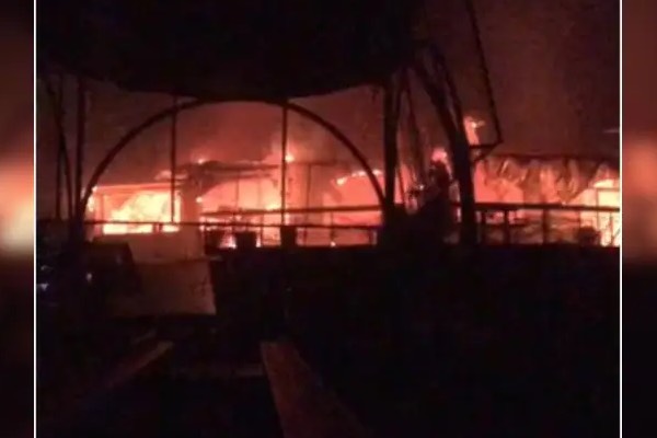 கோவாவில் இரவு விடுதியில் பயங்கர தீ விபத்து: வெளிநாட்டு சுற்றுலா பயணிகள் உட்பட 25 பேர் பலி | Goa Night Club Fire Incident 25 Dead