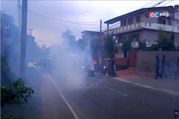 திருகோணமலையில் பட்டாசு கொளுத்தி வரவேற்கப்பட்ட பேரணி! (காணொளி)