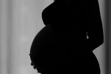 பெண்களை கர்ப்பமாக்கிய ஏலியன்கள் :  அமெரிக்க ரகசிய ஆவணங்களில் பரபரப்பு தகவல்கள்