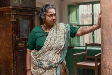 பாக்ஸ் ஆபிஸை தெறிக்கவிடும் ராதிகாவின் தாய்கிழவி திரைப்படம்... இத்தனை கோடி கலெக்ஷனா?