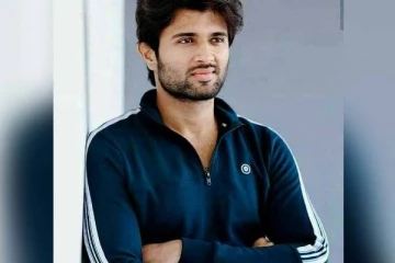 200 கோடிக்கு அப்படியே அப்பு வைத்த விஜய் தேவரகொண்டா.. 60 கோடிக்கு நாமம் போட்ட  தயாரிப்பாளர்..