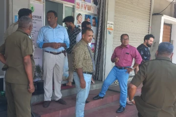 சட்டவிரோதமாக இயங்கிய மருத்துவ நிலையங்கள் : சிக்கிய போலி வைத்தியர்