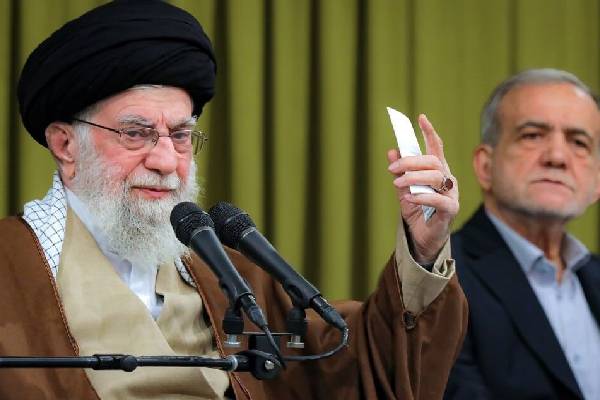 அமெரிக்க வான்வழித் தாக்குதலுக்கு எதிரான தீவிர பேச்சுவார்த்தைகள் ; பிராந்திய சூழ்நிலை பதட்டம் | Intense Talks Against Us Airstrikes Regional Tense அமெரிக்க வான்வழித் தாக்குதலுக்கு எதிரான தீவிர பேச்சுவார்த்தைகள் ; பிராந்திய சூழ்நிலை பதட்டம் | Intense Talks Against Us Airstrikes Regional Tense