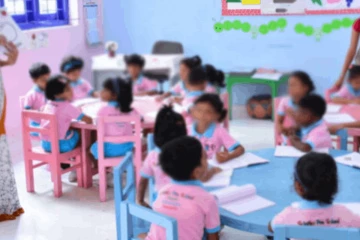 පෙර පාසල් දරුවන්ගේ ඇඳුම් පැළඳුම් ගැන දෙමව්පියන්ට විශේෂ ඉල්ලීමක්