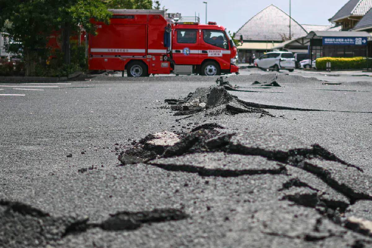 கிழக்கு ஜப்பானில் சக்திவாய்ந்த நிலநடுக்கம் | 5 9 Magnitude Earthquake Eastern Japan 37 Injured