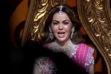 யப்பா சாமி போதும்..அம்பானி மனைவியின் நடிப்பை கிண்டல் செய்யும் நெட்டிசன்கள்