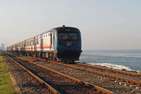 நாளை நள்ளிரவு முதல் பணிப்புறக்கணிப்பு | Sri Lanka Railways Driver Strike