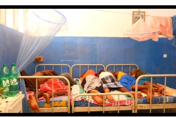 மீனவர்கள் மீது கடற்படையினர் தாக்குதல்! 7 பேர் வைத்தியசாலையில் அனுமதி (PHOTOS)