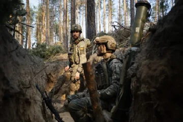 உக்ரைனின் அதிநவீன இராணுவ ஆயுதங்களை குண்டுவீசி அழித்த ரஷ்யா!
