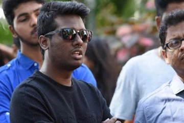 திருந்தவே இல்லையா இன்னும் - அட்லியை வறுத்தெடுக்கும் நெட்டிசன்கள்..!