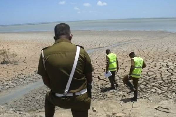 நுரைச்சோலை கடற்கரைப் பகுதியில் பெண்ணொருவரின் சடலம் - கொலையா...! | Woman Dead Body Recovered Beach Area Nuraicholai