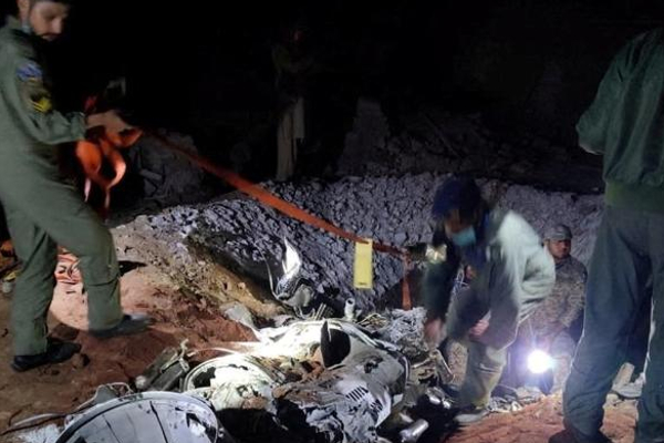 பாகிஸ்தான் பகுதிக்குள் இந்திய ஏவுகணை! இந்தியாவை கடுமையாக விமர்சிக்கும் இம்ரான் கான் (photo) | Pakistan India Missile Attack பாகிஸ்தான் பகுதிக்குள் இந்திய ஏவுகணை! இந்தியாவை கடுமையாக விமர்சிக்கும் இம்ரான் கான் (photo) | Pakistan India Missile Attack