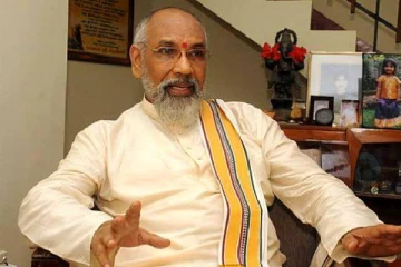 ரணிலுடன் கைக் கோர்க்க தயாராகும் விக்னேஸ்வரன்?
