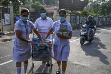 கொரோனா சிகிச்சை நிலையங்களாக மாறும் கல்வியல் கல்லூரிகள்!