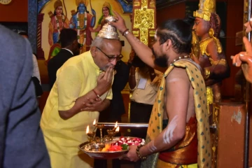 நுவரெலியா - சீதாஎலிய சீதையம்மன் ஆலயத்தை சென்றடைந்த இந்திய துணை ஜனாதிபதி