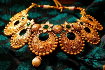 வார இறுதியில் சரமாரியாக எகிறிய தங்கம் விலை - எவ்வளவு தெரியுமா?