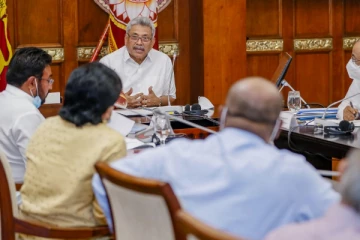 அடுத்த கட்ட நடவடிக்கை குறித்து ஆராய ஜனாதிபதி தலைமையில் ஆரம்பமானது முக்கிய கூட்டம்