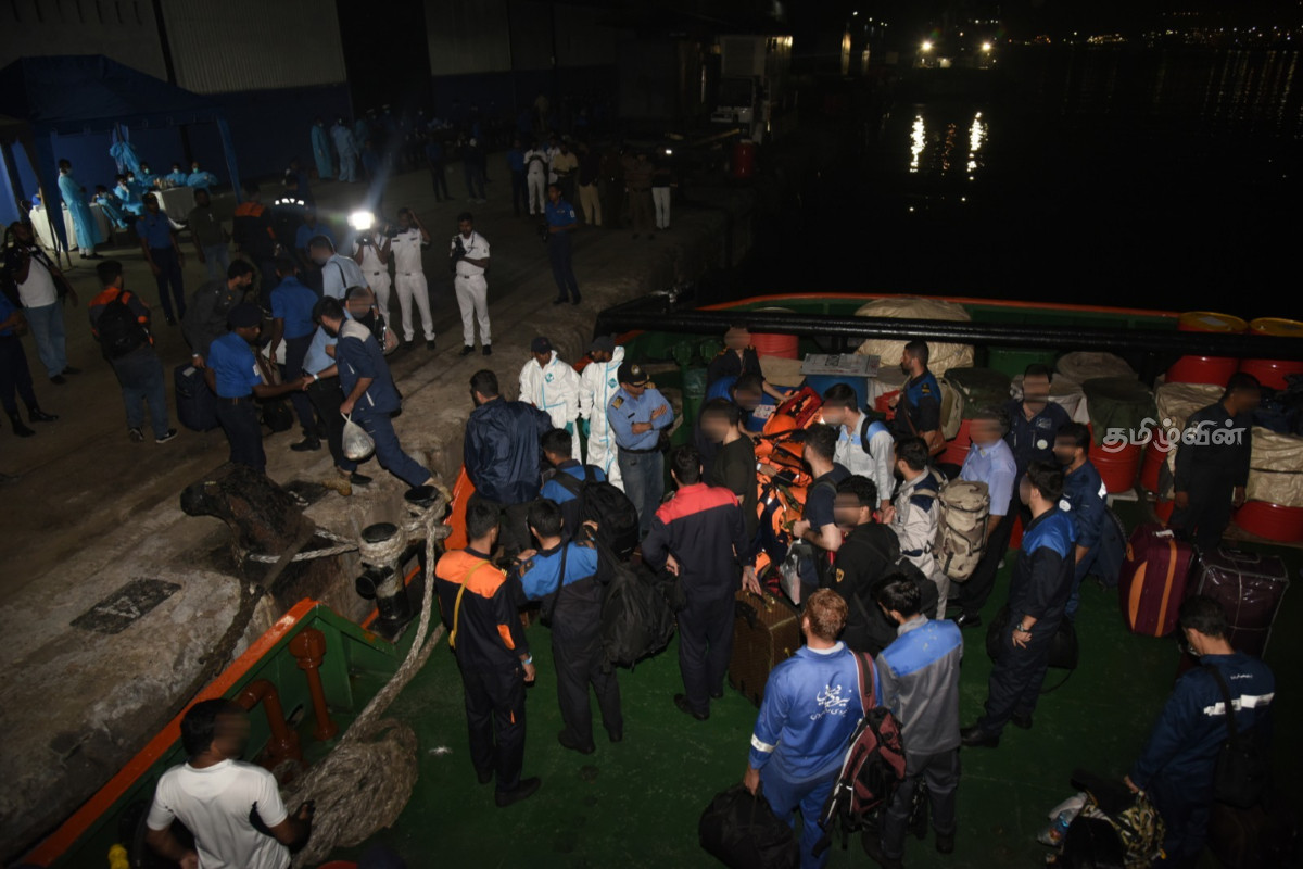 ஈரான் கப்பலிலிருந்து மீட்கப்பட்ட 208 பேரும் வெலிசறை முகாமில்!- திருகோணமலைக்கு அனுப்பப்பட்ட கப்பல் | Rescue 208 Members Of Iran Ship Stays At Welisara