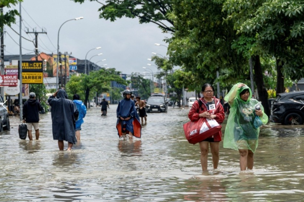உடன் வெளியேறுங்கள்! செல்ல வேண்டிய இடம் தொடர்பில் மக்களுக்கு அவசர அறிவுறுத்தல் | Extreme Weather Kelani River Water Level Today