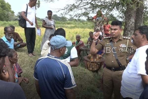 துப்பாக்கியை காட்டி அச்சுறுத்திய கருணா - அராஜகத்தால் பறிபோன உயிர்! | Karuna Threating Peoples In Batticalo Dead