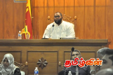 நிந்தவூர் பிரதேச சபையின் தவிசாளர் பதவி நீக்கம்