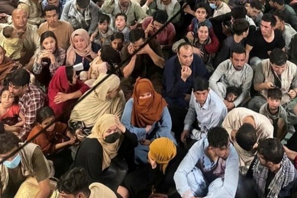 20,000 ஆப்கான் அகதிகளுக்கு அடைக்கலம்: பிரித்தானியா உறுதி! | 20000 Afghan Refugees To Be Given Sanctuary In Uk