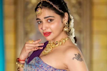 கிளாமர் குயின் தர்ஷா குப்தாவின் தீபாவளி ஸ்பெஷல் கிளிக்ஸ்