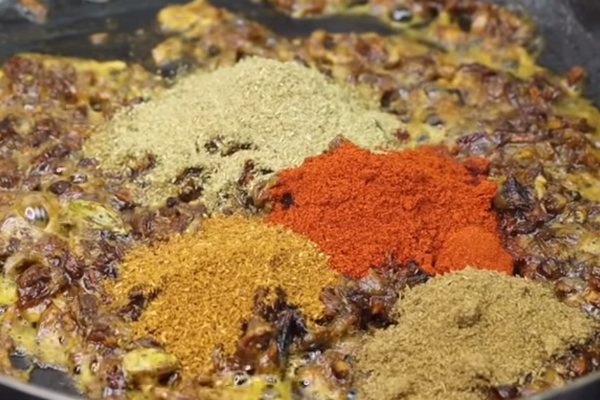 Paneer Masala: பன்னீர் மசாலா கிரேவி இப்படி செய்து பாருங்க.... போட்டி போட்டு சாப்பிடுங்க | How To Make Paneer Masala Gravy And Paneer Make