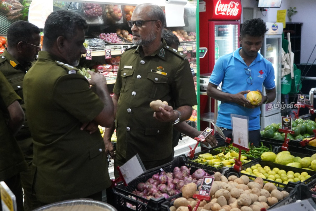 அறுகம்பே சுற்றுலா பருவகாலம் ஆரம்பம்: உணவகங்களில் பொதுச் சுகாதாரப் பரிசோதகர்கள் திடீர் சோதனை | Arugam Bay Tourist Season Begins Public Health அறுகம்பே சுற்றுலா பருவகாலம் ஆரம்பம்: உணவகங்களில் பொதுச் சுகாதாரப் பரிசோதகர்கள் திடீர் சோதனை | Arugam Bay Tourist Season Begins Public Health