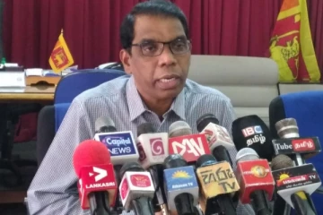 தீவு பகுதிக்கான பொது போக்குவரத்து தொடர்பில் பல கூட்டங்களை நடாத்தியும் தீர்வு கிடைக்கவில்லை: யாழ். மாவட்ட அரச அதிபர்