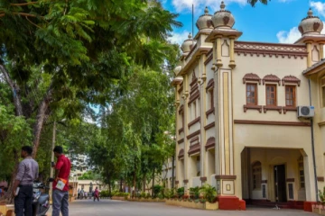 யாழ் பல்கலைகழகத்தில் தென்னிலங்கை மாணவர்கள் மோதல்!