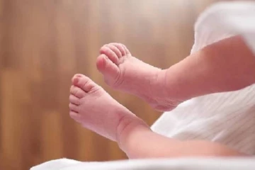 பிறந்து ஏழு வாரங்களேயான சிசு கோவிட் தொற்றினால் உயிரிழப்பு