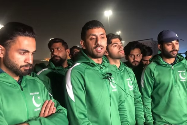 வெளிநாட்டில் பாத்திரம் கழுவினோம்; அனாதையாக நின்றோம் - பாகிஸ்தான் கேப்டன் குற்றச்சாட்டு | Pak Hockey Captain Says Had To Wash Dish In Aus