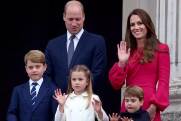 தனிமையை நாடிச் செல்ல விரும்பும் வில்லியம் கேட் குடும்பம்