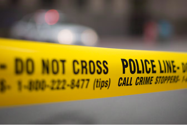 டொராண்டோவில் இடம்பெற்ற விபத்தில் பாதசாரி பலி | Pedestrian Critical After Being Hit By Driver