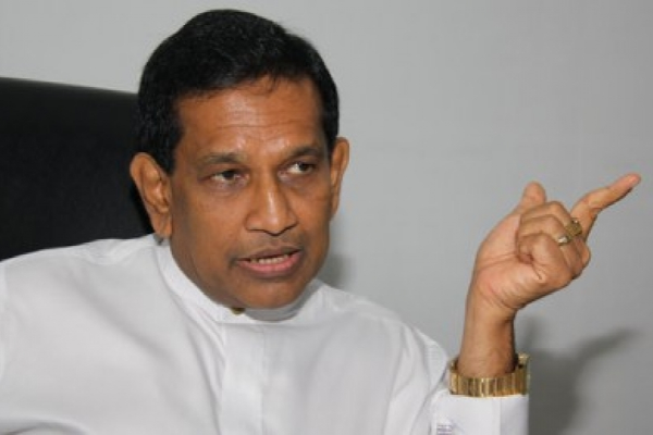 சாராயக் கடைக்காரன், விபசார விடுதிக்காரன் எல்லோரும் நாடாளுமன்றில்; எம்.பி ஆவேசம்! | Liquor Shopkeeper Brothel Innkeeper Parliament