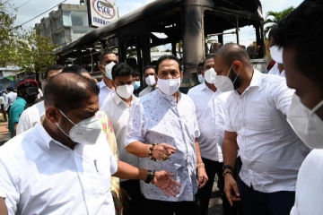 திருகோணமலையில் இருந்து வெளியேறிய மகிந்த! தற்போது தங்கியிருக்கும் இடம் தொடர்பில் வெளியாகிய தகவல்