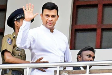 රන්ජන් රාමනායක නිදහස්..