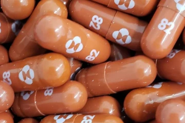 கொரோனா  மாத்திரை  இறக்குமதி;  அடுத்த வாரம் இறுதித் தீர்மானம்!