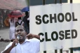 பத்தாயிரத்திற்கும் மேற்பட்ட பாடசாலைகள் மூடப்பட்டன