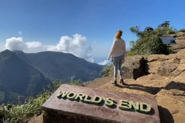 உலக முடிவை பார்வையிட சென்றவர்களுக்கு காத்திருந்த அதிர்ச்சி