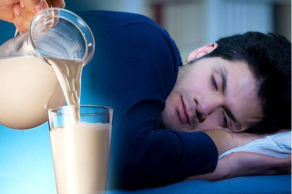 படுக்கைக்குச் செல்வதற்கு முன் பால் குடிப்பது ஏன் நல்லது! | Why Drink Milk Before Going To Bed