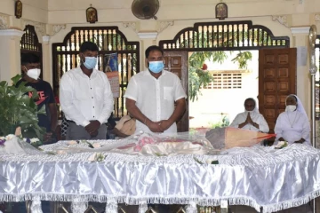 மறைந்த ஆயரின் பூதவுடலை செபஸ்தியார் ஆலயத்திற்கு கொண்டு செல்ல ஏற்பாடு