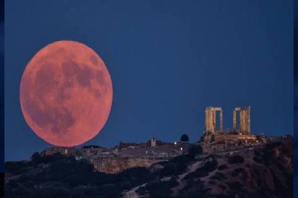 வானில் இன்று இரவு தென்படவுள்ள சூப்பர் மூன் | Supermoon Shines Over Vap Poya Day