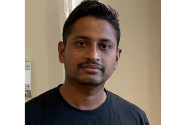 இரட்டைக் குழந்தை பிறந்த இரண்டாம் நாளே கோடிஸ்வரரான இந்திய இளைஞர் .... இலங்கை மதிப்பு எத்தனை கோடி தெரியுமா? | Twin Child Gift God Viral News