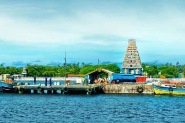 நயினாதீவில் மக்கள் படும் கஸ்ரம்;அனைத்தும் ஸ்தம்பிதம்!