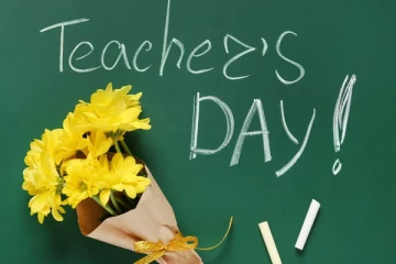 ஆசிரியர் தினம் 2023: இந்த ஆண்டு உங்கள் ஆசிரியருக்கு இப்படி வாழ்த்துக்கள் சொல்லுங்க..