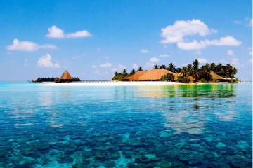 கனடாவின் வடமேற்குப் பகுதிகளில் நடக்கும் அதிசயம்... இந்த நாடுகளில் சூரியனே மறையாதாம்?