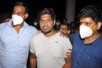 ஆபாச பேச்சில் கைதனா யூடியூபர் மதன் விவகாரம்- நீதிமன்றத்தின் அதிரடி! கதறும் 2k கிட்ஸ்!